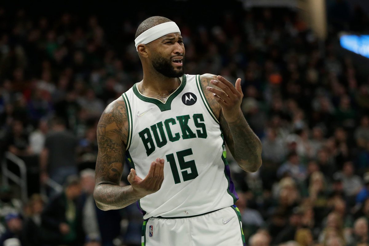 Clair_Casey's tweet photo. How come no one is talking about the neck line on the bucks jersey https://t.co/13m6YsKrxc