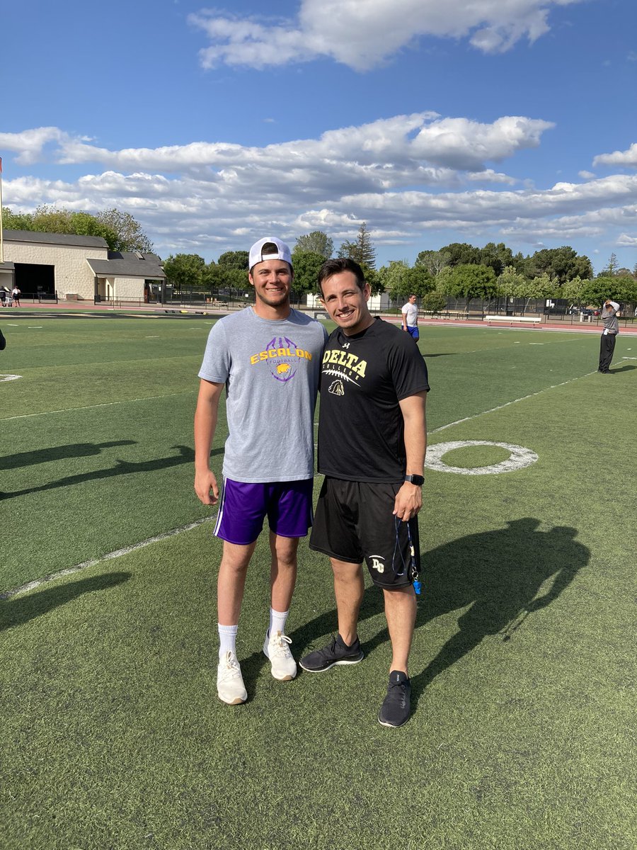 CoachKimbleSJDC's tweet photo. Excited to have @Tyler_medina8 on campus with us today. Looking forward to seeing him in black & gold! #DBGang @SJDCFootball @EscalonFootball https://t.co/oTN0Mm1Lb1