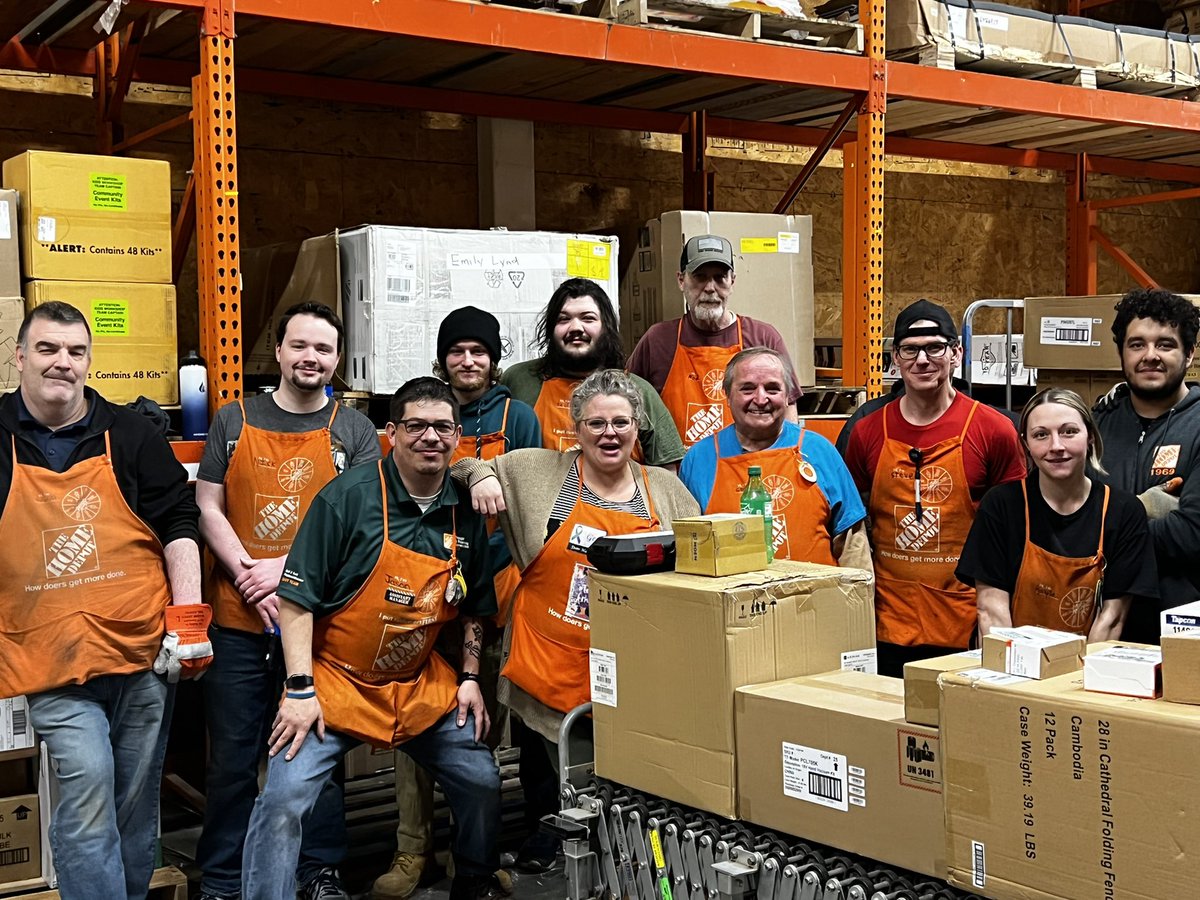 Jason (@jasonbriggs1982) on Twitter photo Well here is a shot of the greatest freight team out there!!!! Always working hard to keep those shelves stocked!!! <a href="/hdGeri1969/">Geri Quirk-Blanken</a> <a href="/BrianLyonsHD/">Brian Lyons</a> <a href="/Deedy1982/">DeannaJacksonGansser</a> Well here is a shot of the greatest freight team out there!!!! Always working hard to keep those shelves stocked!!! <a href="/hdGeri1969/">Geri Quirk-Blanken</a> <a href="/BrianLyonsHD/">Brian Lyons</a> <a href="/Deedy1982/">DeannaJacksonGansser</a>