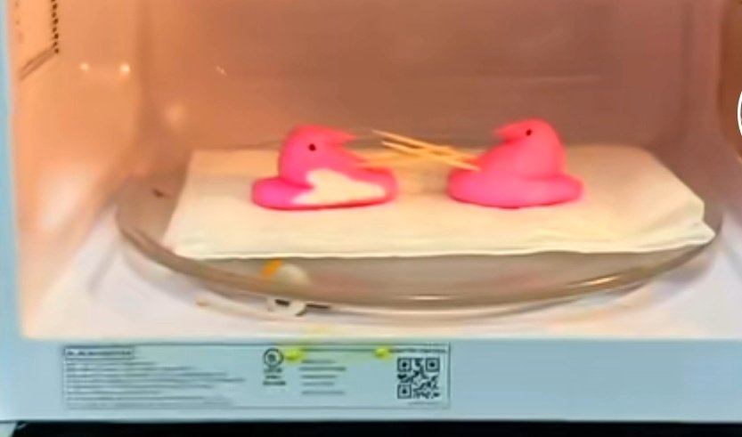 Radio_Tot tweet media