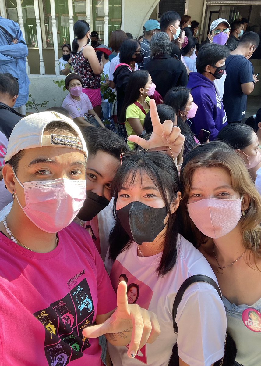 jjgorjaszaho's tweet photo. Leni Robredo &amp; Kiko Pangilinan all the way!!! 🌸

#LetLeniLead
#LeniKiko2022
#IpanaloNa10to
#AngatBuhayLahat
#LeniKikoAllTheWay
#KulayRosasAngBukas
#LeniRobredoForPresident 
#KikoPangilinanForVicePresident https://t.co/XnLMI8TNvP