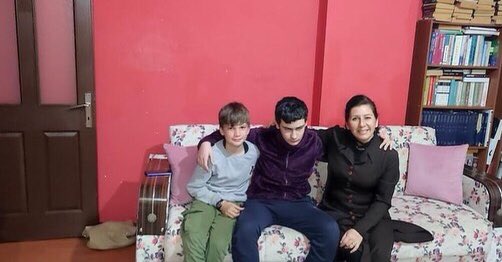 akkadnmuratpasa's tweet photo. İftar Sonrası Kadın Kolları Teşkilatımızı ziyaretlerimiz devam ediyor.
📍Cumhuriyet Mahallesi Kord.#Aylin Aydını ziyaret ettikten sonra Mahalle başkanımız #Yüksel Hanıma, Teşkilat Başkanımız  #Refika Hanıma kısa zaman önce vefat eden kardeşleri için taziye ziyaretinde bulunduk. https://t.co/foMeY6S8wU