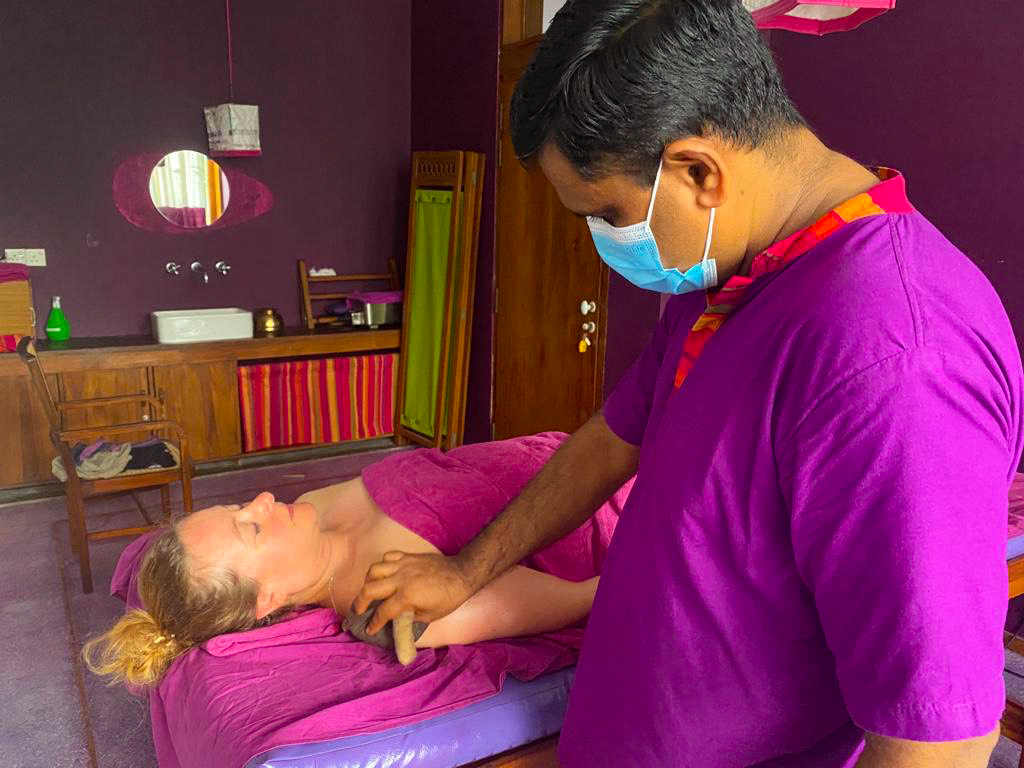tourismlk's tweet photo. The Editor in Chief  (Travel Pages) of German Newspaper “ Weser-Kurier”, Ms. Maries Tajdel visited Sri Lanka to create her travel article on Ayurvedha in Sri Lanka. #sosrilanka #Visitsrilanka2022 https://t.co/bOx9SMJXnH