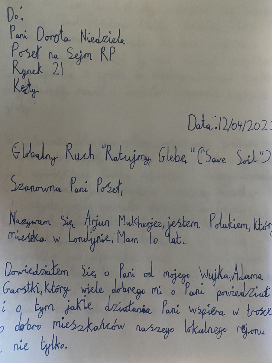 DorotaNiedziela's tweet photo. 13.04 2022 w biurze w Kętach gościłam, wraz z rodzicami 10 letniego Arjuna.Młody propagator ruchu Ratujemy Glebę, Arjun opowiedział o swojej działalności i zaprezentował specjalny układ taneczny - SaveSoilDance.Brawo Arjun 👏👏👏☘️☘️
#RatujmyGlebę #SaveSoil https://t.co/eupjclQVLl