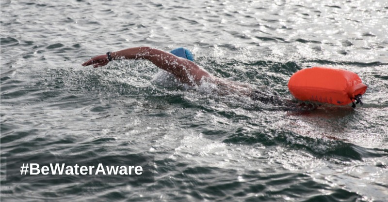 SFRSYourSafety's tweet photo. Outdoor swimming &amp; paddle boarding are great for fitness and mental health. If you’re going to give them a try, see @NFCC_FireChiefs safety advice:
https://t.co/MvbPML06vv
#BeWaterAware https://t.co/6jLhQuuI0C