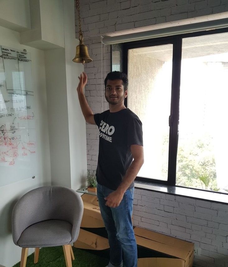 maxwell_energy's tweet photo. We believe in a “recognition-rich” environment, where acknowledgment and appreciation flow freely across hierarchies🗘

We ❤️ celebrating our wins no matter how big or small

Here are some glimpses of #IONites celebrating their wins✨🔥

#IONEnergy #celebrations #workenviroment https://t.co/r7smbxLmRv