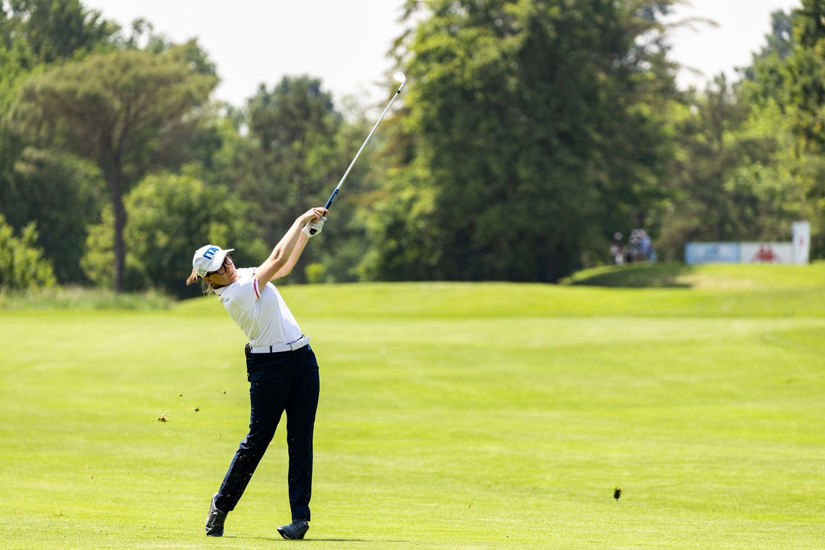 FederGolf's tweet photo. 📌 R1 Australian Women’s Classic
Al termine del primo giro in Australia conduce 🏴 #MacLaren con -5. 🇪🇸 #Alonso, 🇦🇺 #Bunque e 🇮🇳 #Drall 2/e con -4. 🇮🇹 Virginia Elena #Carta è 14/a con -1.
@LETgolf #golf https://t.co/wWhlJvzSb3