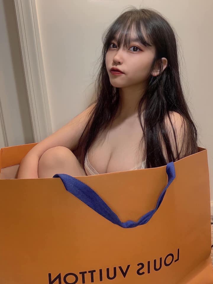 belananh2006's tweet photo. Cái mỏ nài bú cu thì sao các anh nhỉ https://t.co/DakPeXVsOf