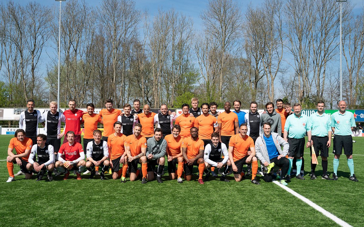 tribesportsnl's tweet photo. 𝗘𝗲𝗻 𝗳𝗮𝗻𝘁𝗮𝘀𝘁𝗶𝘀𝗰𝗵 𝗧𝗿𝗶𝗯𝗲 𝗦𝗽𝗼𝗿𝘁𝘀 𝘄𝗲𝗲𝗸𝗲𝗻𝗱! 🤩
🗓️ Zaterdag: FC Vers @Heineken_NL 0.0 event
🗓️ Zondag: ceremonie @totoknvbbeker mannen + ballenjongens en -meisjes
🗓️ Maandag: ceremonie TOTO KNVB Bekerfinale vrouwen + foto-activatie 

📸 @KNVB https://t.co/ZGFwfpWyjV
