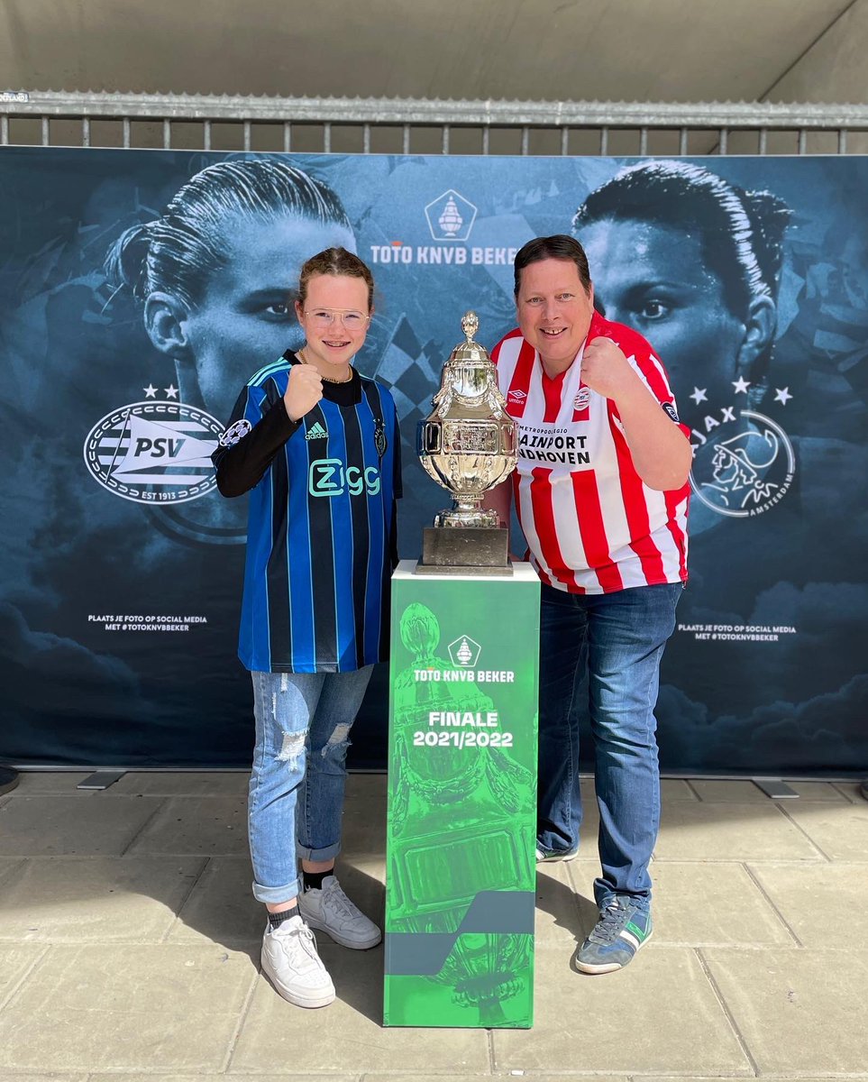 tribesportsnl's tweet photo. 𝗘𝗲𝗻 𝗳𝗮𝗻𝘁𝗮𝘀𝘁𝗶𝘀𝗰𝗵 𝗧𝗿𝗶𝗯𝗲 𝗦𝗽𝗼𝗿𝘁𝘀 𝘄𝗲𝗲𝗸𝗲𝗻𝗱! 🤩
🗓️ Zaterdag: FC Vers @Heineken_NL 0.0 event
🗓️ Zondag: ceremonie @totoknvbbeker mannen + ballenjongens en -meisjes
🗓️ Maandag: ceremonie TOTO KNVB Bekerfinale vrouwen + foto-activatie 

📸 @KNVB https://t.co/ZGFwfpWyjV