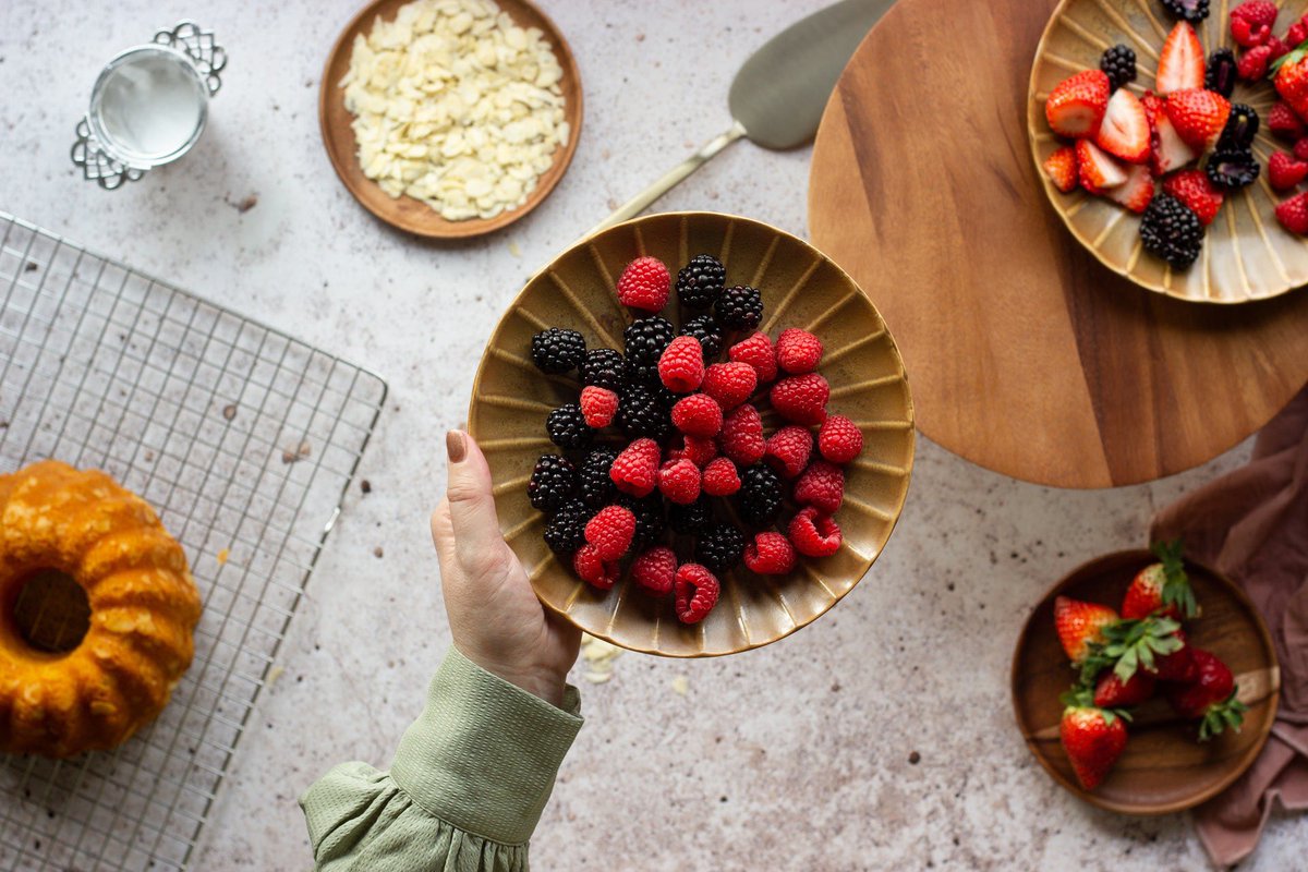 LinaMar17691969's tweet photo. Berry Time 🍓🫐
Absolutely love the berry season🙏🏻🍓 fresh fruit out of the garden just taste amazing 😍✨☀️ so can’t wait for that season to start 🙌🏼
What is your favourite fruit?
#fruit #berry #freshberries #freshfruit #yummy #delicious #baking #happy #berrytime https://t.co/sBAEdOXJ6i