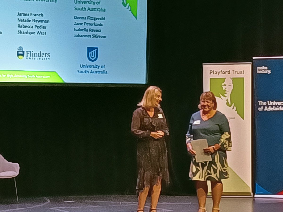 Donna Fitzgerald, #honours student <a href="/UniversitySA/">UniSA</a>, receiving a #PlayfordAward to study stringybark #dieback. <a href="/PlayfordTrust/">Playford Trust</a>