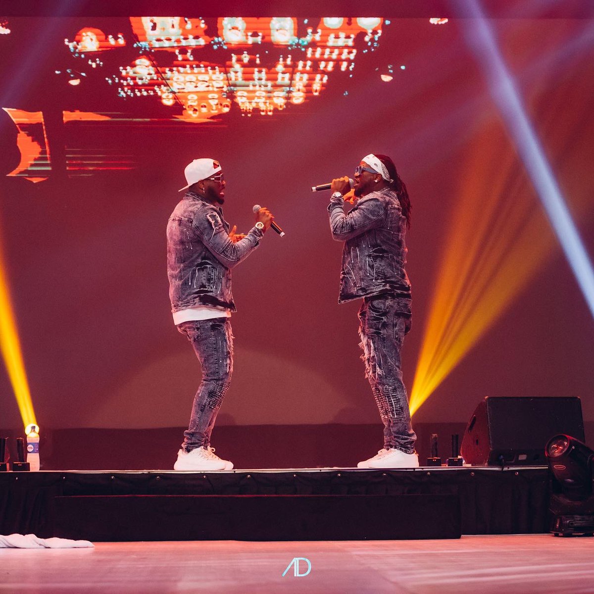 PeterPsquare's tweet photo. Men them! …. 💣🔥💣🔥💣💣 https://t.co/UAIj5FHADy