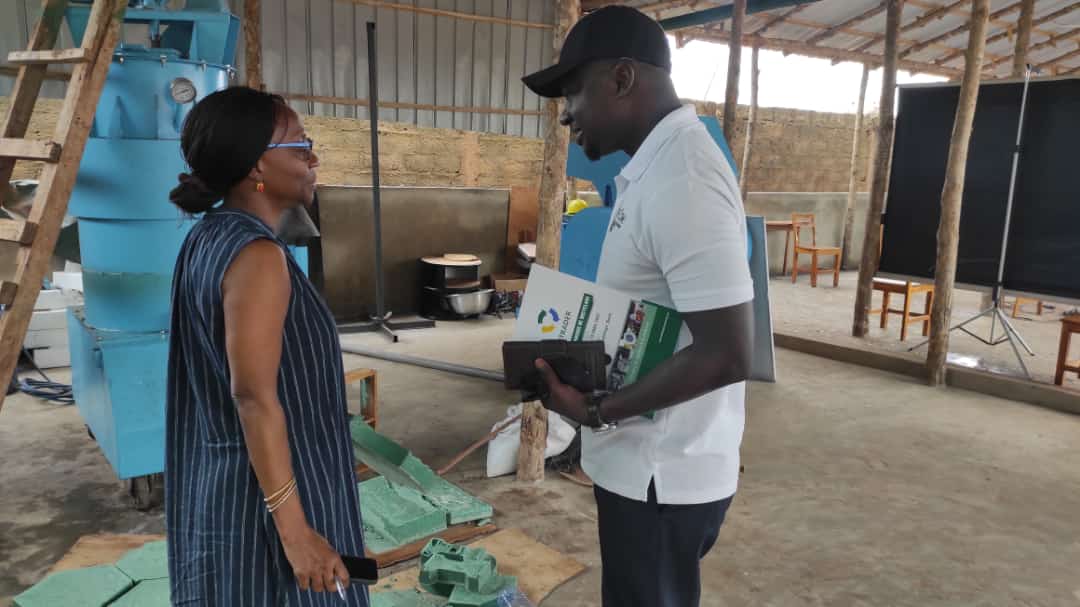 Nous étions honorés de recevoir Mr <a href="/thioneniang/">thioneniang</a> dans notre Usine de Transformation de Déchets en Richesses, #UTRADER.