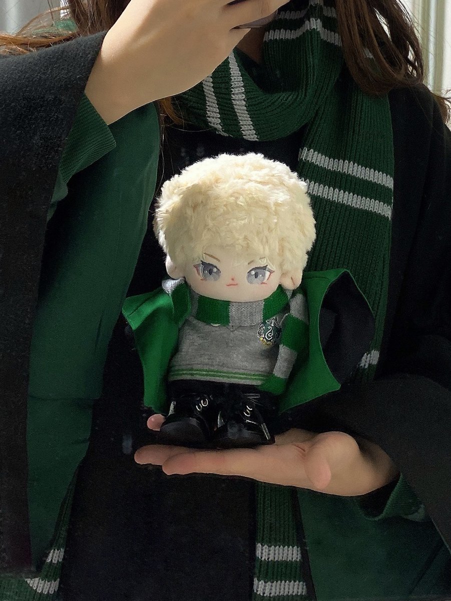 Who is this handsome cool guy!? <a href="/Slytherin/">Mehmet</a>