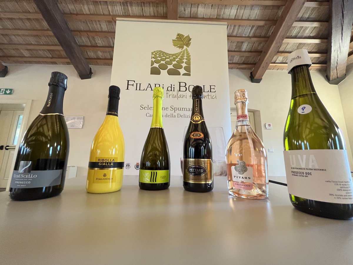 qbquantobasta's tweet photo. Filari di bolle. I vincitori 2022 - https://t.co/56NVvUyBCX https://t.co/ccR1IfQVy1 #filaridibolle #spumantifvg @ToniTesolin #ladelizia @MassimoRomita #sagradelvino https://t.co/TIVYH3YNLh
