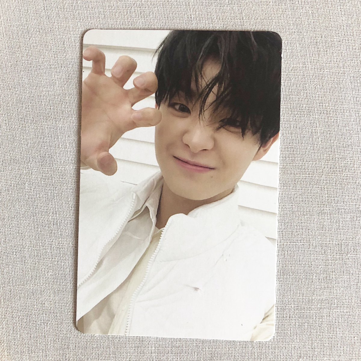 seokhanji's tweet photo. #yaymails 

hi @encarateume_ ! jihoon rawr came home safely 🥹🤍 thank u for packing it well

#encarateume_feedbacks https://t.co/KDspOBDyFu