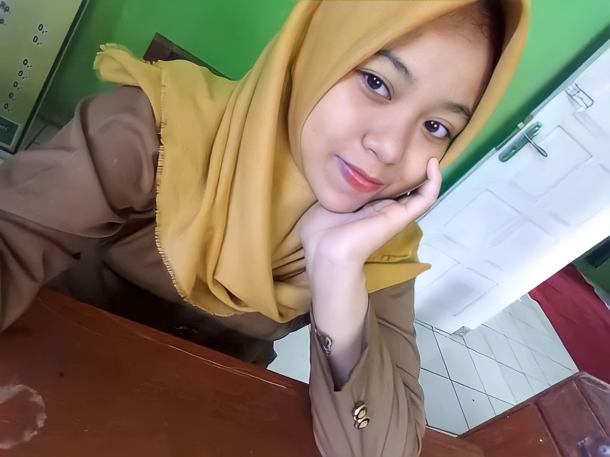 indahnurlai's tweet photo. @Gladeid ukhty bacolanku 😘 https://t.co/Wdfk0e9owy
