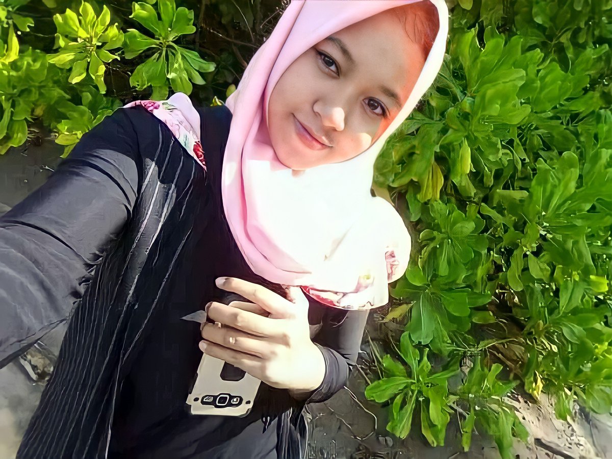 indahnurlai's tweet photo. @Gladeid ukhty bacolanku 😘 https://t.co/Wdfk0e9owy