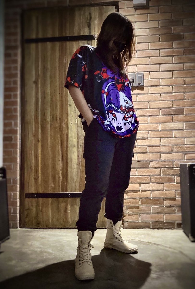 ube_kendi's tweet photo. Ms. Geri looking fire with her Villain shirt! We are loving the combination of black pants with the white boots! It brought out the color contrast of the shirt design🔥🔥🔥 

You can still purchase your shirt via @ube_kendi IG 

Thank you for your support 🦹‍♀️ https://t.co/YNiDwfVOPg