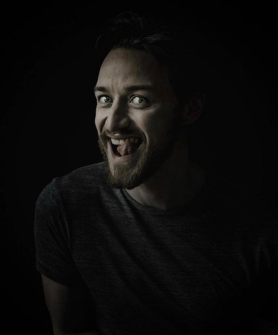 Alb34991995's tweet photo. Bon anniversaire au très charmant et surtout très talentueux #JamesMcAvoy, acteur écossais, à la filmographie assez hétéroclite
Adorable, sexy, flippant, il a une palette de jeu incroyable
Si #Split a marqué les esprits, je l'avais adoré en David Percival dans #AtomicBlond https://t.co/zk2ql0uxxZ