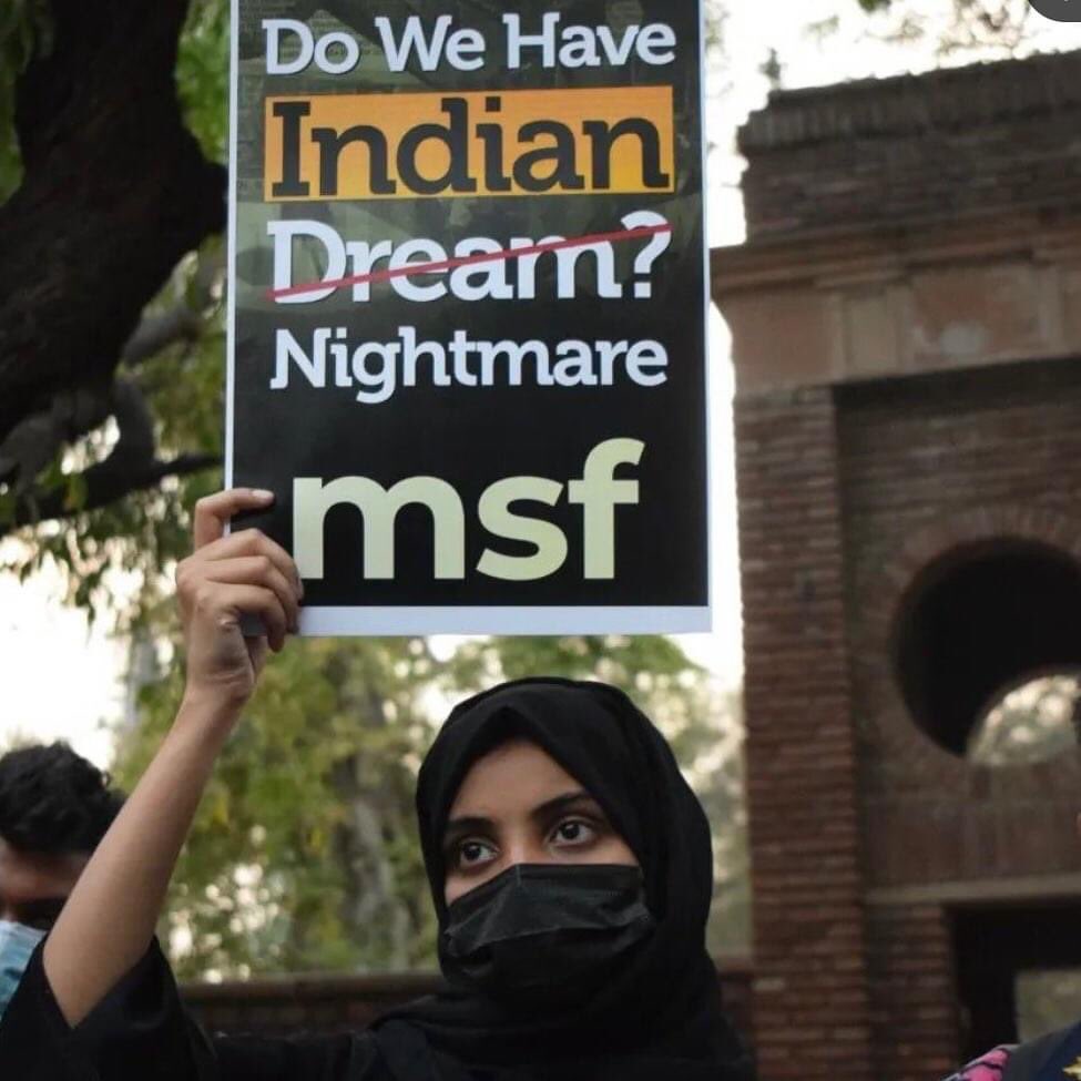 thahiliya's tweet photo. #jahagirpuri 
#MuslimLivesMatter #StopBulldozingMuslimHomes https://t.co/XQSCrtQfp7