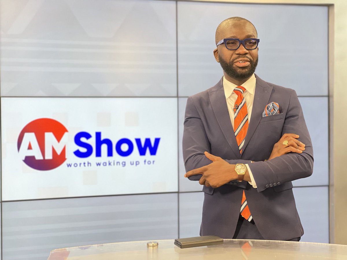 BenjaminAkakpo3's tweet photo. It’s another #ThrillingThursday on the #AMShow! Join us as we focus on the latest #GlobalInfoAnalytics report on politics, our economy, corruption and more. Miss it, miss out!
Let’s join hands to do this - #ForGodAndCountry!💪🏾🇬🇭✌🏾🔥🙌🏾
#JoyNews
#AMShow https://t.co/nDKx9CXjC7