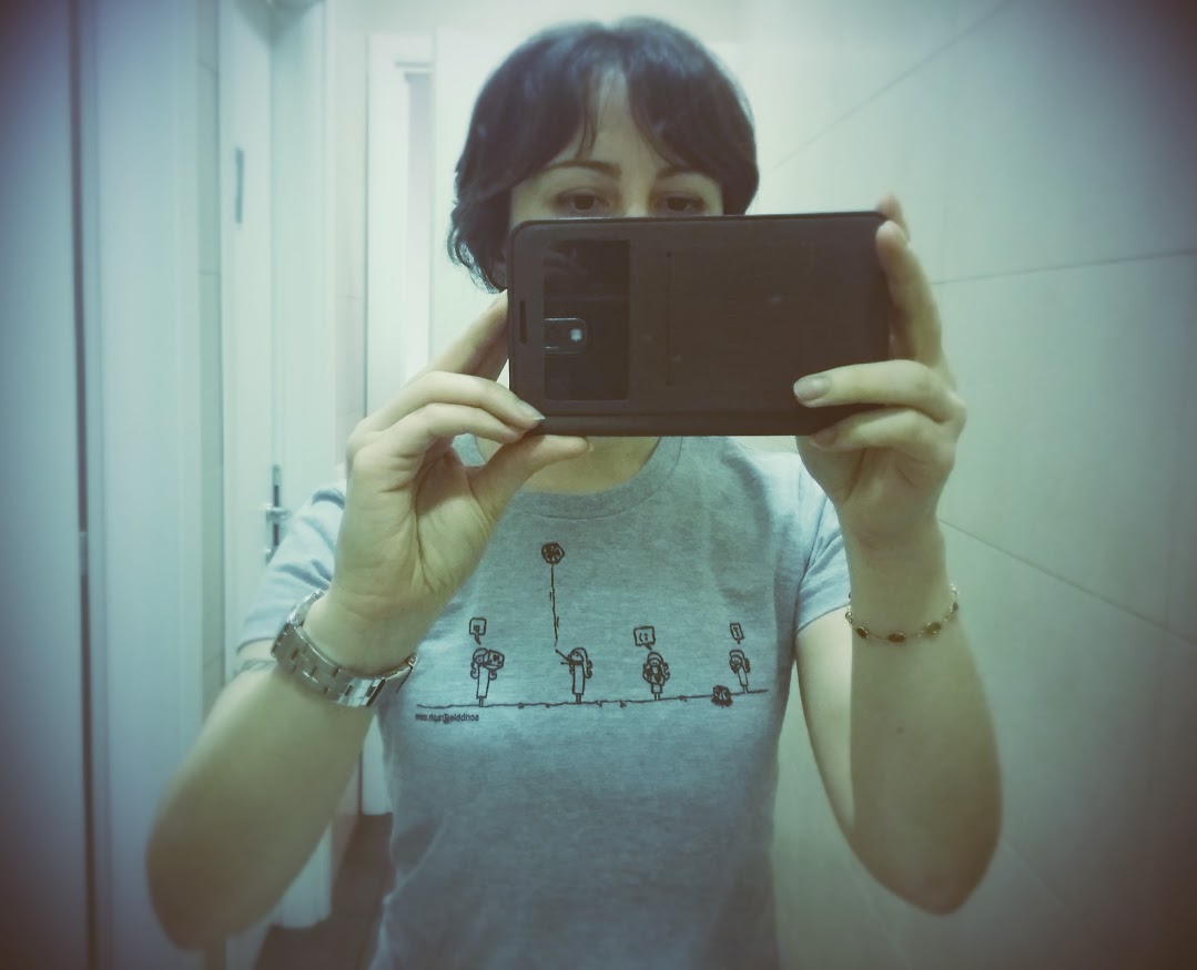 scribblegraph's tweet image. Hey @haydee81 - Look what I found while fixing up my site and removing Google+ links - do you still have this t-shirt? It's a 1 of a kind!

scribblegraph.com/greedy-pigs/

"Mara's Heart"