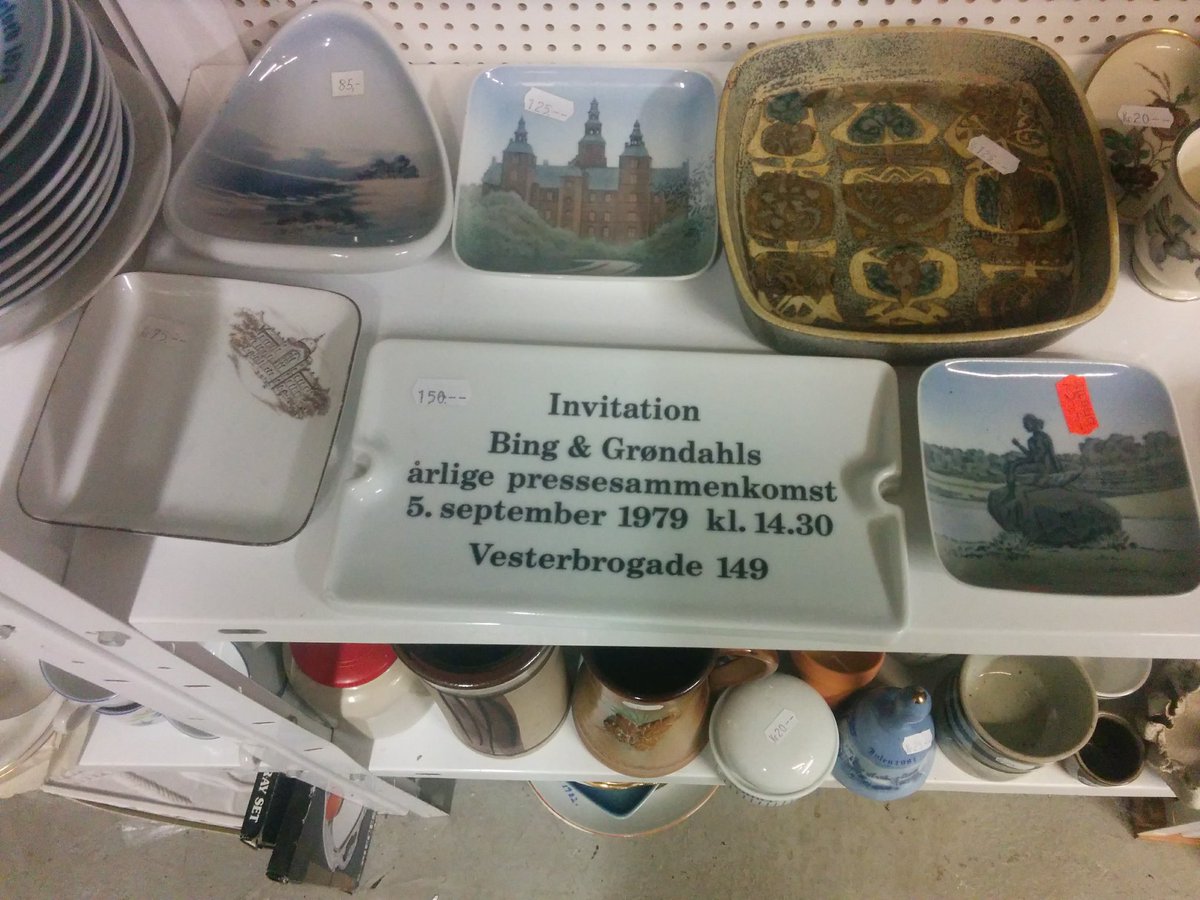 Der er mange måder at invitere journalister til pressemøder. Men den her har jeg ikke set før #dkmedier