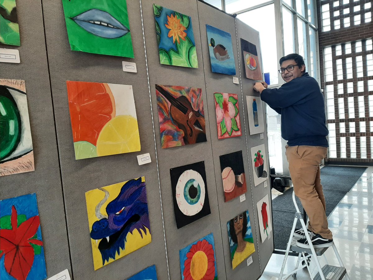 RickoverNavalHS's tweet photo. Getting ready for Rickover's Celebration of the Arts night!  Check it out this Friday, 6-8pm! @ChiPubSchools #artsnight https://t.co/A06ygJLQta