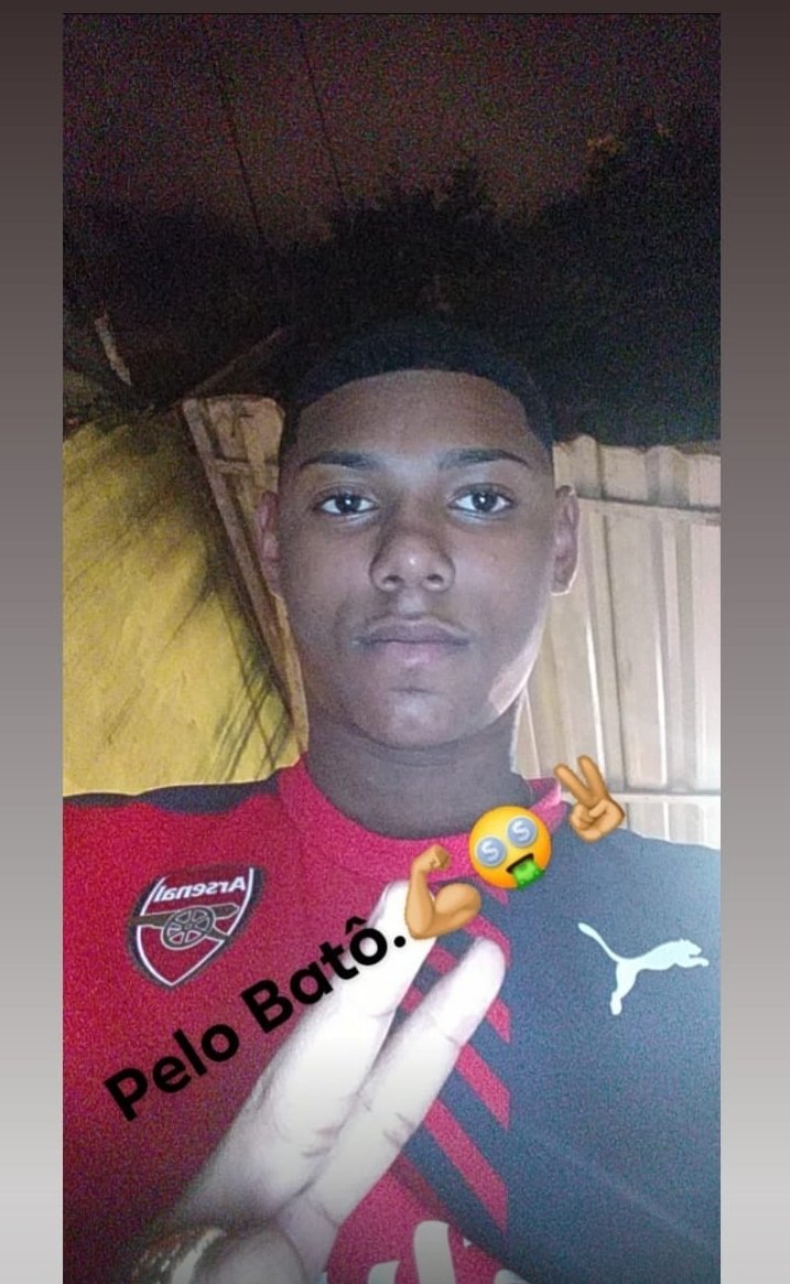 nico_looh's tweet photo. Irmã nunca vai te esquecer meu anjo saudades eternas vida tá muito difícil irmão eu te amo david poxa😭😭😭😭 https://t.co/uqtUvKWiEE