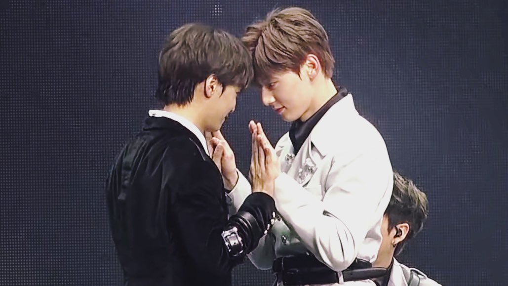 2HTIME's tweet image. i like you                     but i’m too shy