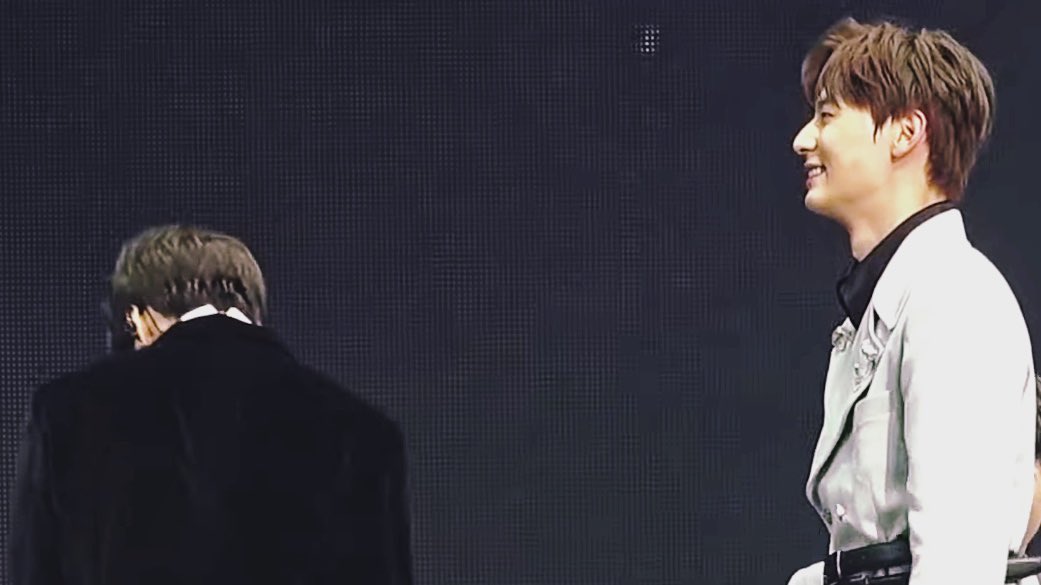 2HTIME's tweet image. i like you                     but i’m too shy