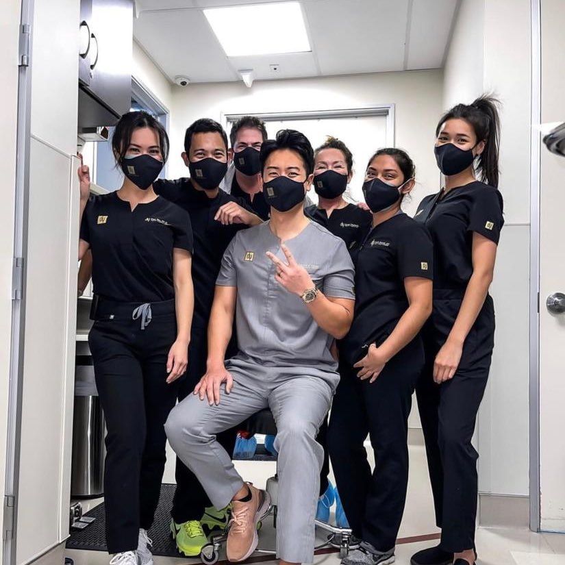 DrDonaldYoo's tweet photo. Me and staff https://t.co/uoZ56w5P5j