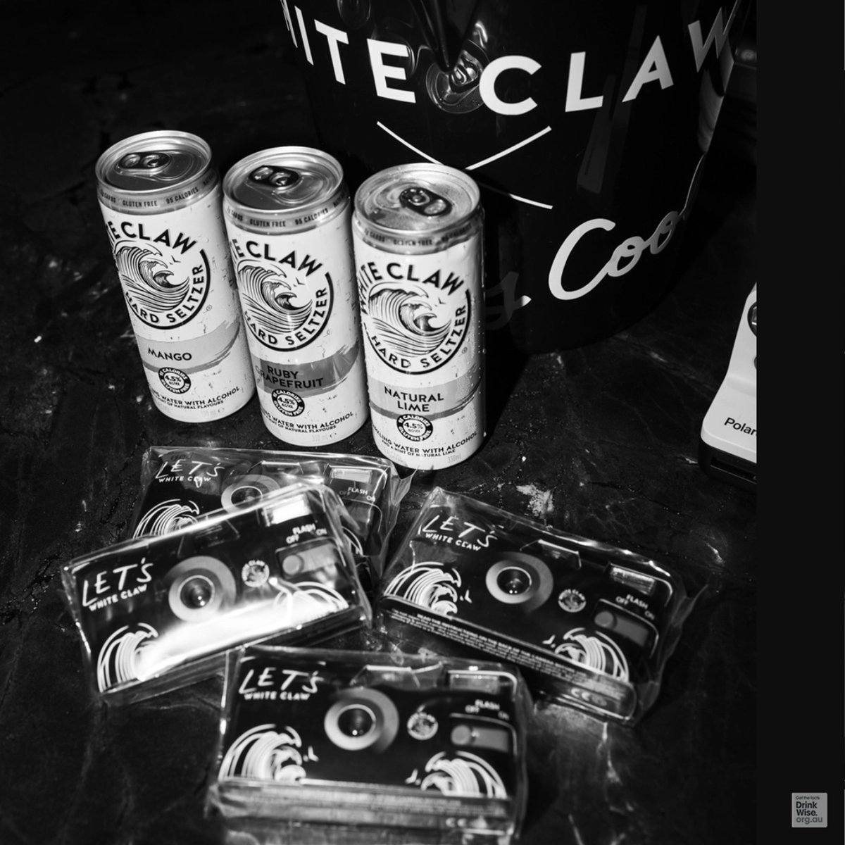 whiteclawau's tweet photo. Making mems 📸
#LetsWhiteClaw #WhiteClawAU #DrinkResponsibly https://t.co/kFGJdZDw4N