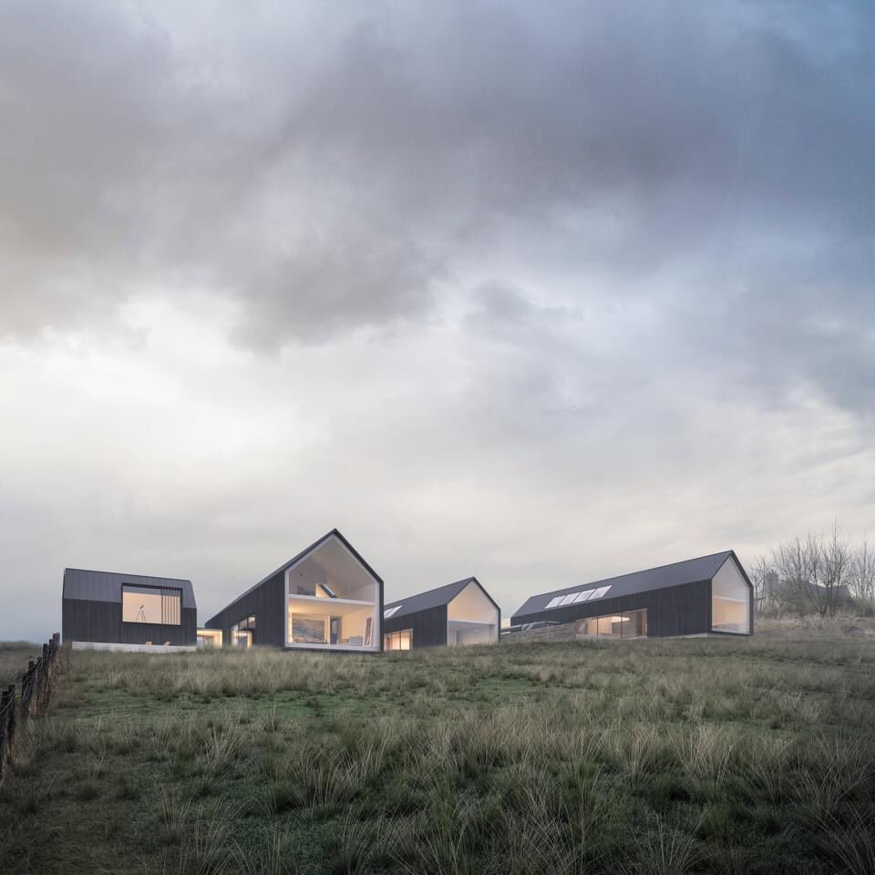 HomesWebster's tweet photo. More details from @HomesWebster on our coming soon Development at Wester Balgedie!

Air-source heat pumps &amp; solar panels feature along with zinc roofs and entire glass gable ends giving stunning views across Loch Leven. Eco friendly and constructed with the finest materials! https://t.co/iP1xLEFQ7l