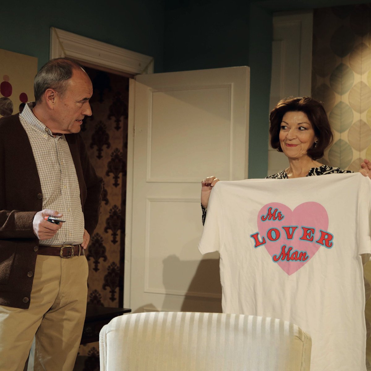 English_Theatre's tweet photo. Here we go. #tonight we #celebrate the #premiere of #dontmisunderstandme by #patrickcargill. What great #fun. #breakaleg everybody. 
#comedy #theatre #english #hamburg #theater #performance #stage #live #actorslife 
Tickets:
https://t.co/9VfeT8sBkf 
Pics by Stefan Kock https://t.co/ZAGEi0Ge57