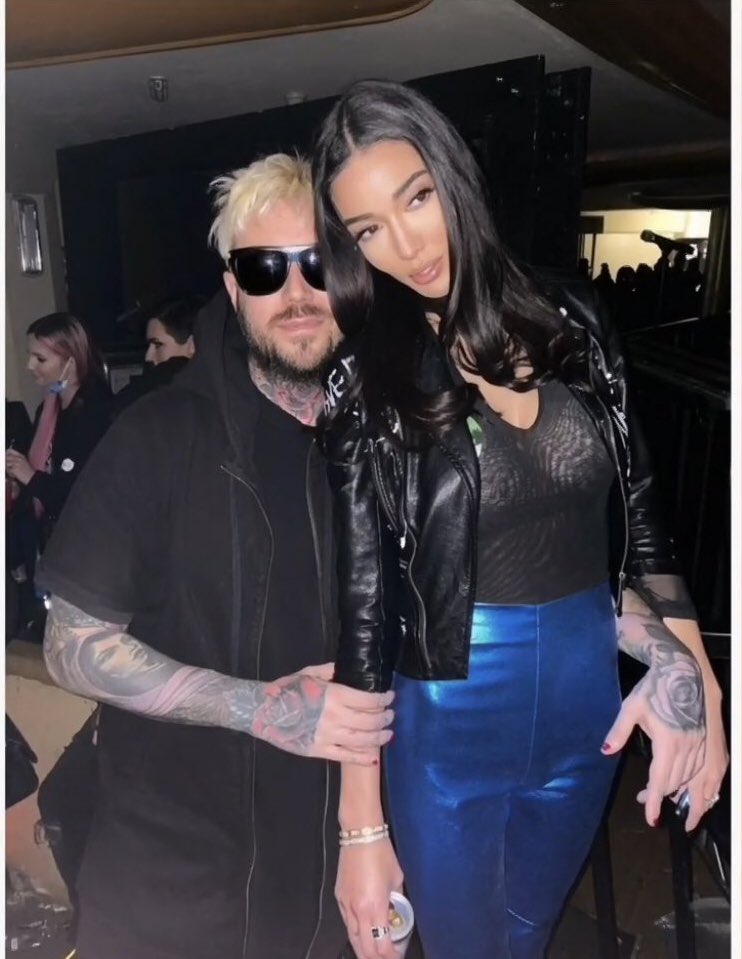 Shameccaglass's tweet photo. #NoellaBergener new man looks like he stinks #RHOCReunion #RHOC https://t.co/VxX539zFCL