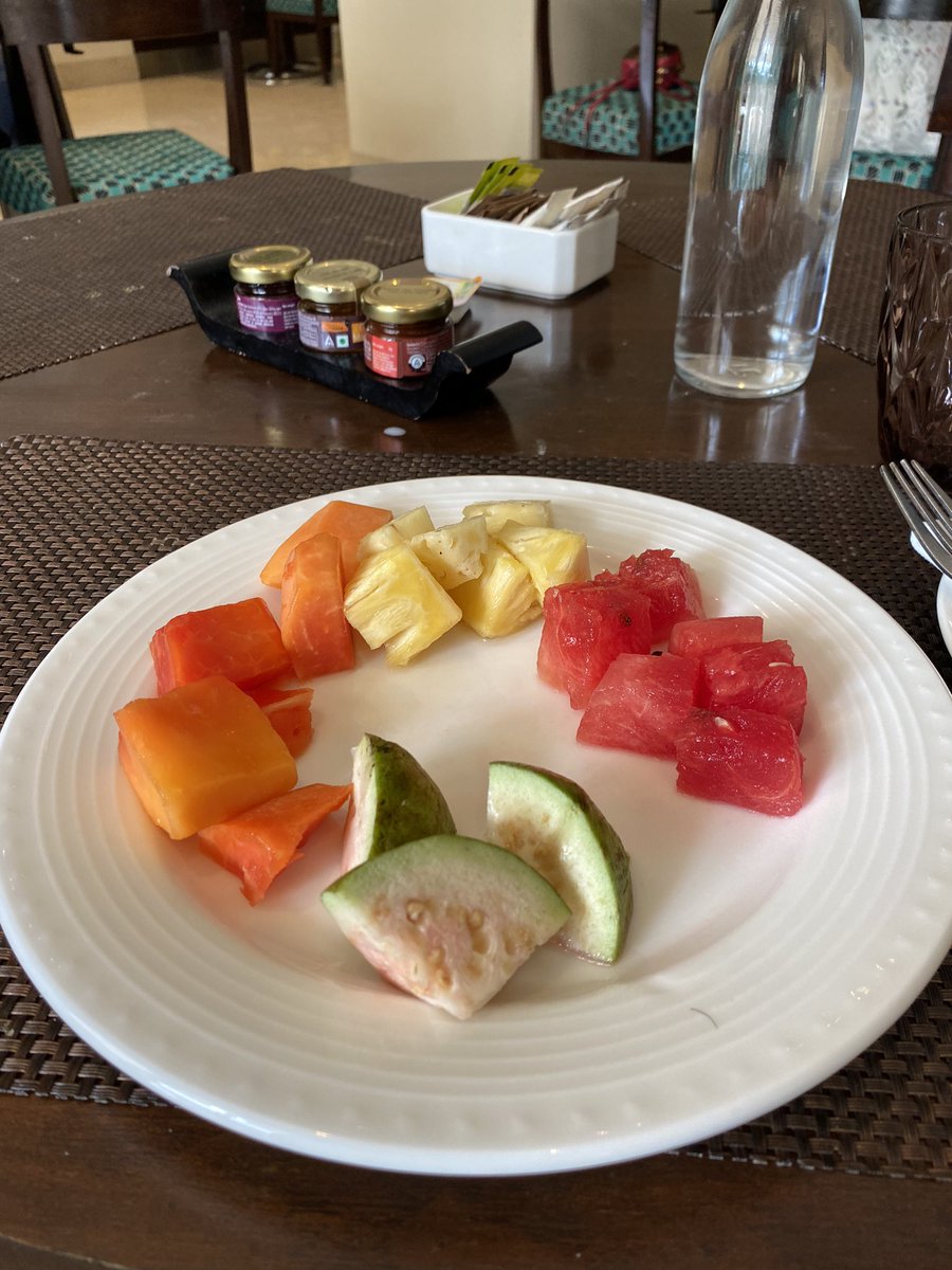 rahulstuffs's tweet photo. Next morning I had breakfast at The Deccan Pavillion and the staffs were really helpful in every aspect.
8/n
#indianmilesguide https://t.co/FBEDbLGazf