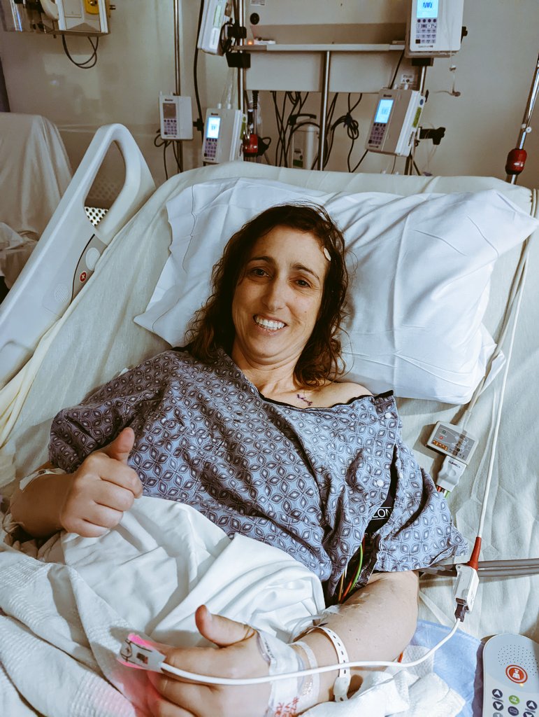 If I can get through 2 brain surgeries. You can take 2 minutes to fill out. This petitionn for more lung cancer research.
www.lungcam.oeg/act #lcam