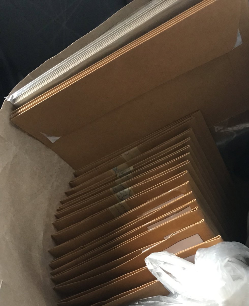 พึ่งเห็นว่ารูปไม่สุภาพ55555555 จะไปส่งวันนี้นะคะ