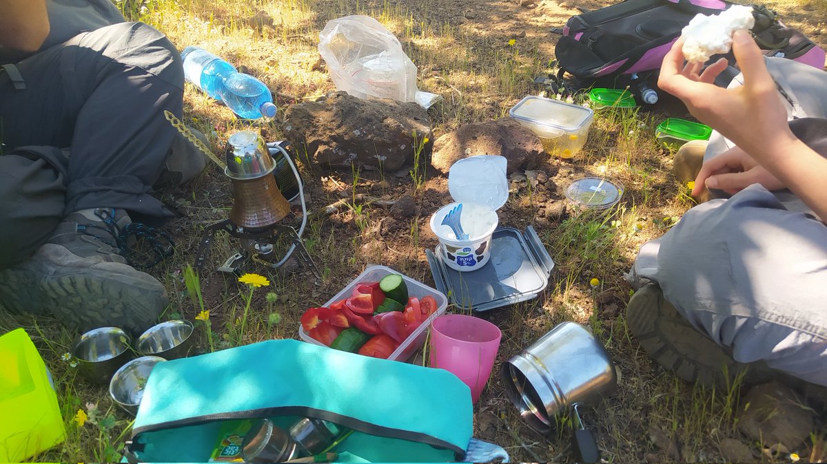 טוויטאפ עם <a href="/bakia_glilit/">בקיה</a> ועם <a href="/Parpur_Akodd/">יהונתן</a>.