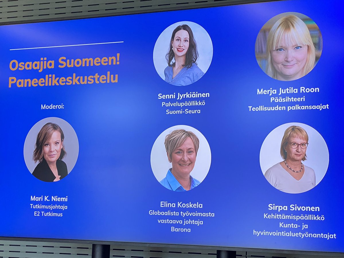 Kivan luokan osaajat lavalla <a href="/MariKNiemi/">Mari K Niemi</a> <a href="/MerjaJutilaRoon/">Merja Jutila Roon</a> <a href="/SenniJyrkiainen/">Senni Jyrkiäinen</a> <a href="/KoskelaElina/">Elina Koskela</a> #SirpaSivonen 

Keskustelua siitä, miten ulkomailla asuvien suomalaisten paluumuuttoa voitaisiin edistää. 

#kvosaajiensuomi
