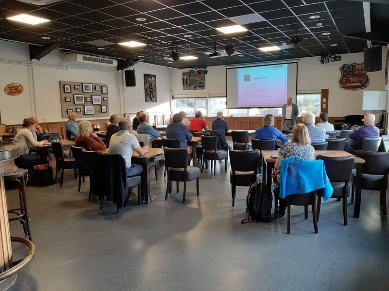 Afgelopen dinsdagavond organiseerde het Vrijwilligers Informatie Punt Zuidplas een avond voor bestuurders van stichtingen &amp; verenigingen in Dorpshuis Swanla.
Onze notaris Jaap gaf op een toegankelijke manier uitleg over o.a. de WBTR &amp; bestuurdersaansprakelijkheid. #Zevenhuizen