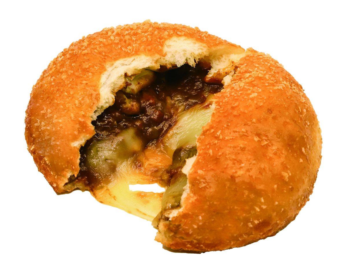 consaofficial's tweet photo. 4/23(土)柏レイソル戦の #厚メシ に
＃カレーパンだ。がキッチンカーで初出店🍞🍞

Ｓｅｘｙカレーパン
のび〜るチーズカレーパン
ドラヤキだ。

の3商品を限定販売致します🛻
おたのしみに✨✨

チケット発売中🎫
https://t.co/5jk9sIgpTP

#consadole #コンサドーレ https://t.co/AkOb1vnJgh