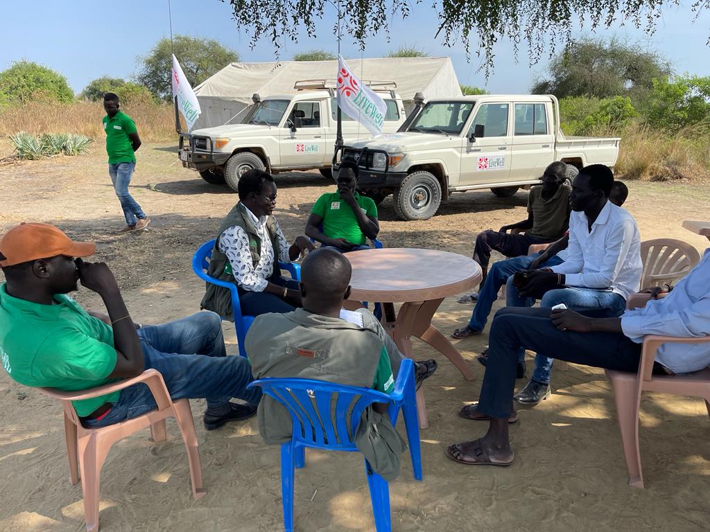 livewell_org's tweet photo. #Tbt LiveWell OPM team conducted supportive supervision in health facilities under it's support in Bor County. The supervision aimed at assessing the quality of care given in the facilities, challenges faced and best practices. Thanks to @unicefssudan and @MoHsouthsudan #SSOT https://t.co/TZZKjrfSlo