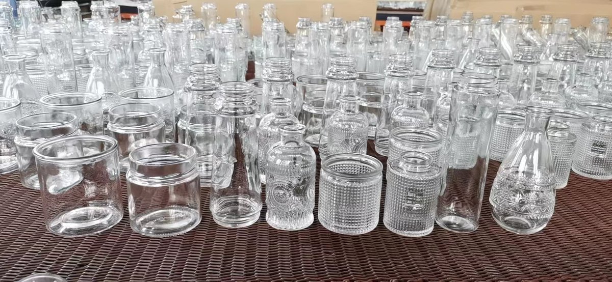 Healthy and sustainable glass packaging, we support customization.
#earthday2022  #sustainable #packaging #glassindustry #glasspackaging #manufacturing #glassbottles 
#containers #vases #glasscandles