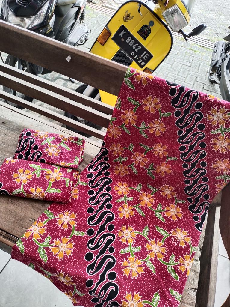BloraBatik's tweet photo. #batik #batiktulis #batikblora #oleholehkhasblora #souvenirkhasblora https://t.co/YEvHP9Vr4Q