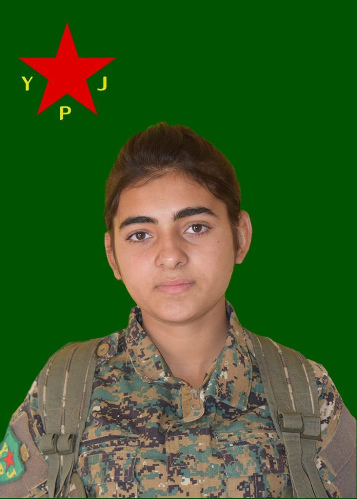 em_cmd's tweet photo. Lezgin……
#YPJ: Dewleta Tirk a dagirker dijminahiya hêz û vîna jin dike, di roja 20’ê Nîsana 2022’yan hevrêyên me Dilar, Ronahi û Kobanî di dema ku li ser erkê xwe bûn, bûne hedefa êrîşa balafirên bêmirov dewleta Tirk a dagirker û di encama vê êrîşê de şehîd bûn. https://t.co/aU8PMEYEdC