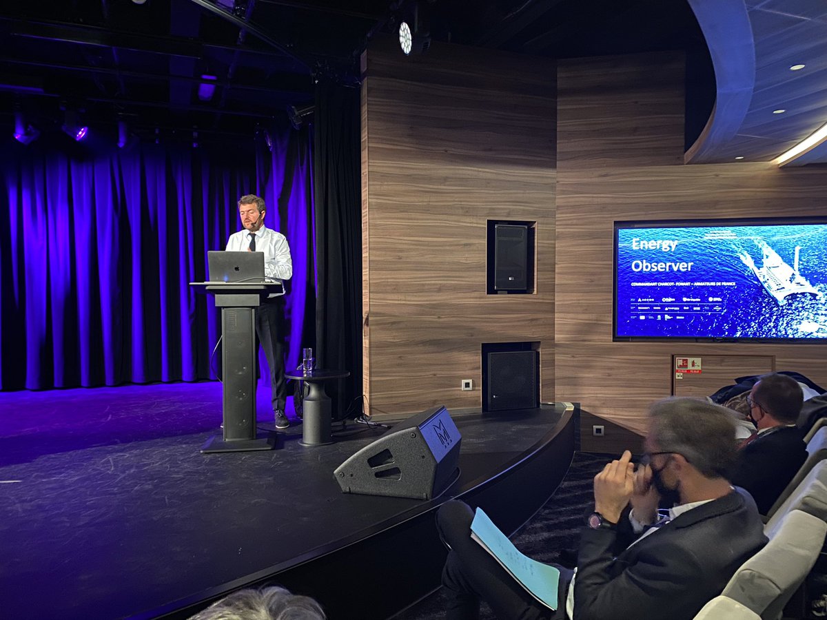 ArmateursFR's tweet photo. Intervention de @VicErussard lors de la réunion du #Comité_Environnement_AdF, lieu d’échange sur les enjeux environnementaux du secteur de maritime ! https://t.co/hXuS2gxHWI